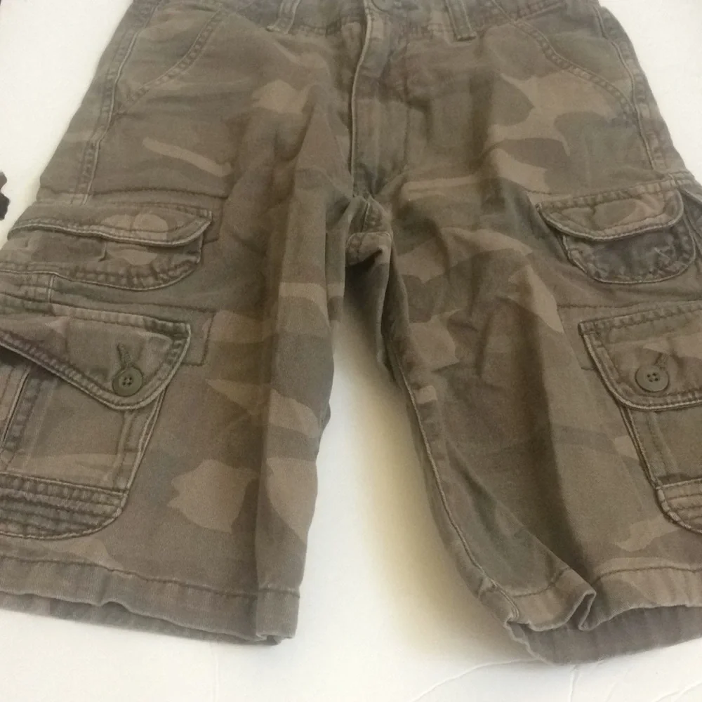 FINAL MARKDOWN Boys camo cargo shorts 10